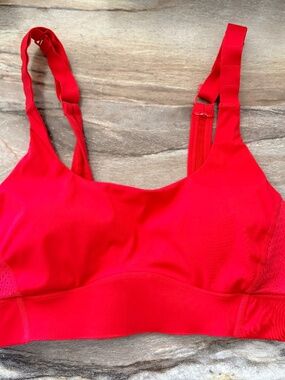 Ododos Red Adjustable Sports Bra